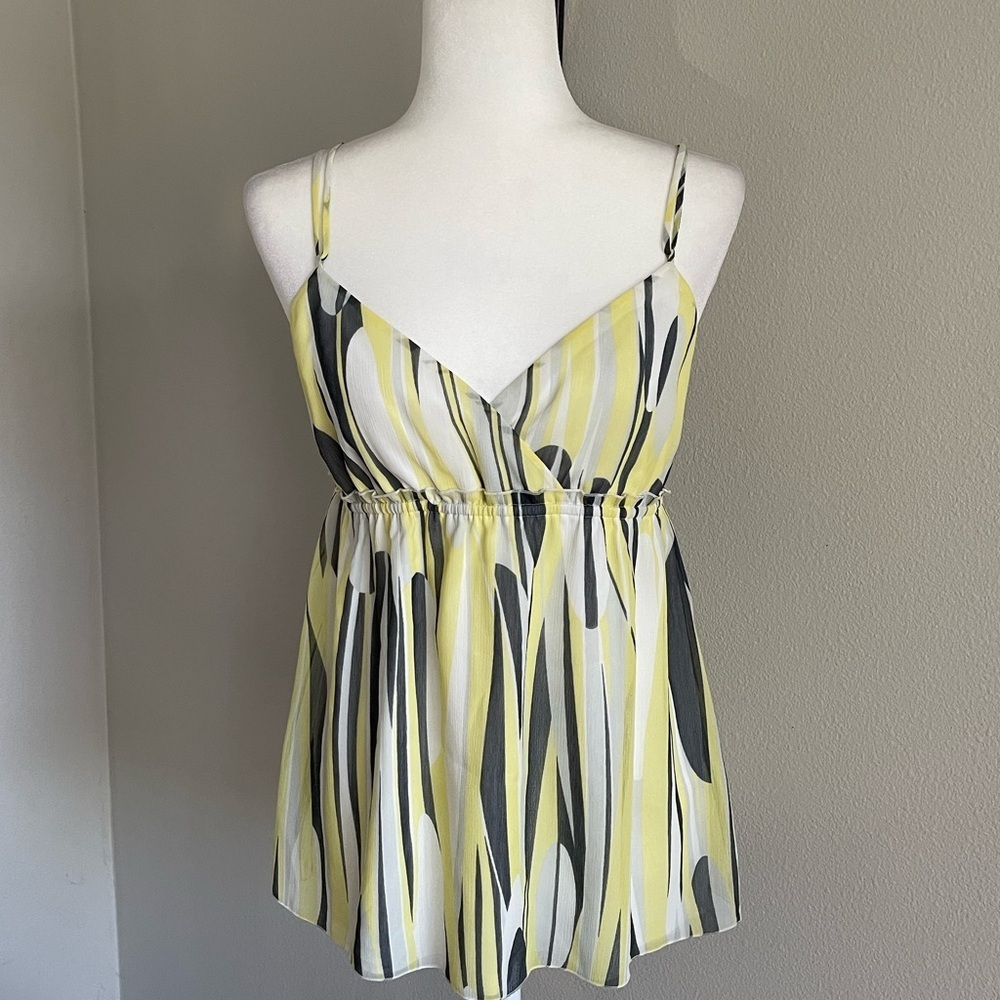 Yellow and Gray Women's Top Size 8